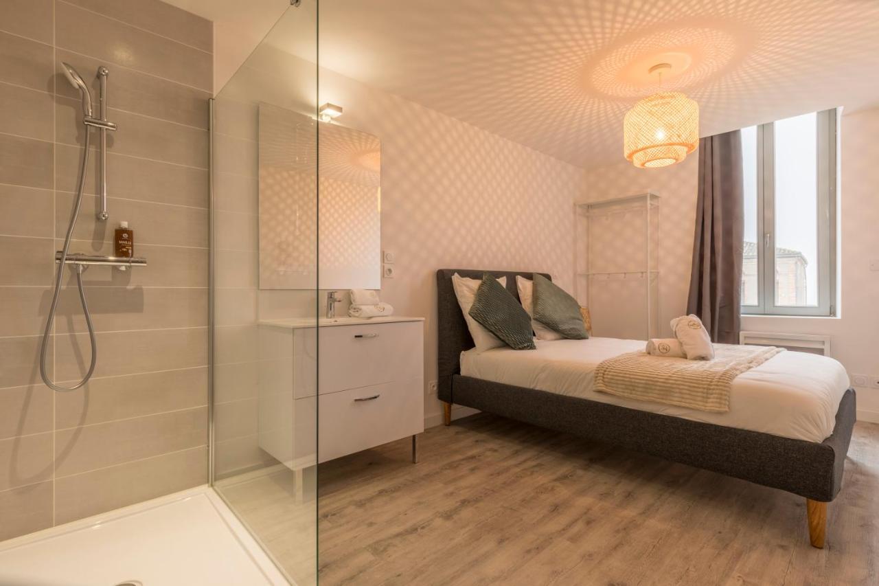 Atypique - 2 Chambres Avec Salles De Bains, Cuisine Equipee, Parking Gratuit Castelsarrasin Exteriör bild